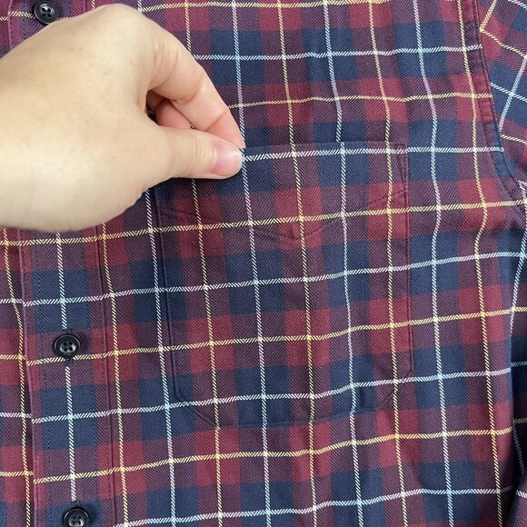 L.L. Bean Traditional Fit Red & Blue Plaid Button Down Sz Medium - Picture 4 of 4